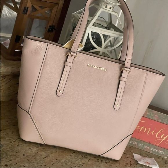 💗💗 New MK aria large leather tote - Picture 6 of 16